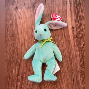 EASTER 3 FOR $21: Authentic TY Basket Beanie Hippity the Bunny, NWT.
